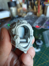 Load image into Gallery viewer, Armored Robot Soldier Unke And Pilot Unpainted Resin Figure 1/35 Scale Unassembled Model