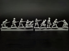 Load image into Gallery viewer, WWII German Infantry Soldiers 10 People Miniature Unpainted Resin Figure 1/72 Scale Unassembled Model