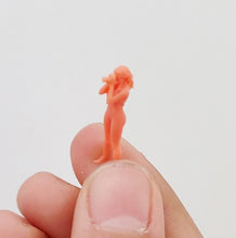 Load image into Gallery viewer, Miniature Woman Photographer People Unpainted Figure 1/87 1/64 Model Street Building Landscape Scenery Layout Accessories Diorama Supplies