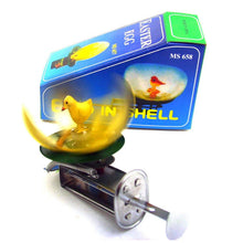 Load image into Gallery viewer, MS657 Vintage Chick/ Bird/ Duck in Shell Easter Egg Retro Wind-Up Spinning Tin Toy Collectible