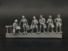 Load image into Gallery viewer, WWII British Soldiers 6 People Miniature Unpainted Resin Figure 1/72 Scale Unassembled Model