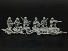 Load image into Gallery viewer, WWII US Infantry Combat Squad 12 Soldiers Set Miniature Unpainted Resin Figure 1/72 Scale Unassembled Model