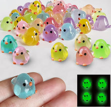 Load image into Gallery viewer, 20pcs Mini Resin Birds & Animals Glow in the Dark Tiny Luminous Figurines for Fairy Garden, Terrarium, Micro Landscape Crafts