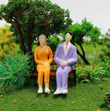 Load image into Gallery viewer, 50pcs Miniature People Sitting Figures G Scale 1:25 for Railway Diorama Layout Model Scene