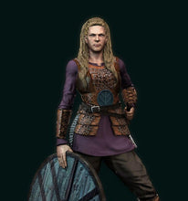 Load image into Gallery viewer, Ancient Roman Female Soldier Unpainted Resin Figure 1/18 Scale Unassembled Model