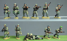 Load image into Gallery viewer, WWII German Camouflage Infantry Soldiers 12 People Miniature Unpainted Resin Figure 1/72 Scale Unassembled Model