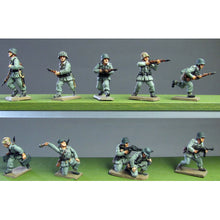 Load image into Gallery viewer, WWII German Infantry Soldiers 10 People Miniature Unpainted Resin Figure 1/72 Scale Unassembled Model