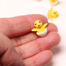 Load image into Gallery viewer, 5/10 pcs Miniature Egg Shell Chick Figure Model DIY Scenery Dollhouse Landscape Fairy Garden Accessories Terrarium Diorama Craft Supplies