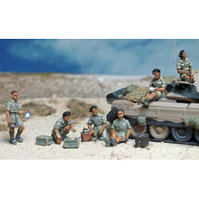 Load image into Gallery viewer, WWII North African Soldiers 6 People Miniature Unpainted Resin Figure 1/72 Scale Unassembled Model