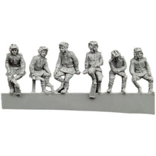 Load image into Gallery viewer, WWII Soviet Tank Crew Soldiers 6 People Miniature Unpainted Resin Figure 1/72 Scale Unassembled Model