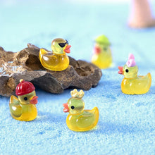 Load image into Gallery viewer, 30pcs Mixed Luminous Mini Yellow Ducks, Glow-in-the-Dark Resin Duck Figurines, Fairy Garden Miniatures, DIY Aquarium, Dollhouse Decor