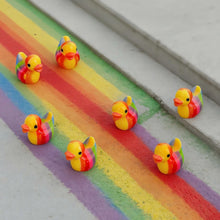 Load image into Gallery viewer, 100pcs Mini Rainbow Resin Ducks, Tiny Duck Miniatures, Fairy Garden Supplies, Dollhouse Accessories