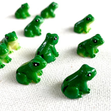 Load image into Gallery viewer, 5/10 pcs Miniature Green Frog Figure Model DIY Scenery Dollhouse Landscape Fairy Garden Accessories Terrarium Diorama Craft Supplies