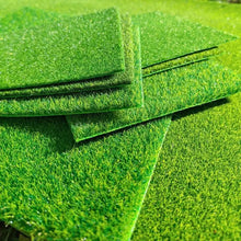 Load image into Gallery viewer, Miniature Grass Lawn Mat (15/30cm Square, 3/5/8mm Thick) – Terrarium DIY, Diorama Landscape Supply