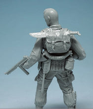 Load image into Gallery viewer, WWII US Army Soldier 101st Airborne Division Unpainted Resin Figure 1/16 Scale Unassembled Model