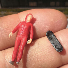 Load image into Gallery viewer, Miniature Skateboard Skateboarding Scene Skater Boy People Figure 1:64 Model S Scale Building Street Landscape Accessories Diorama Supplies