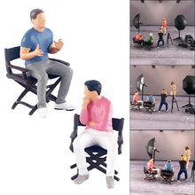 Load image into Gallery viewer, Miniature Movie Character Chating Scene People Hand Painted Figure 1:64 Model S Scale Building Street Landscape Accessories Diorama Supplies