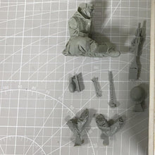 Load image into Gallery viewer, WWII German Tank Soldier Seated Unpainted Resin Figure 1/16 Scale Unassembled Model