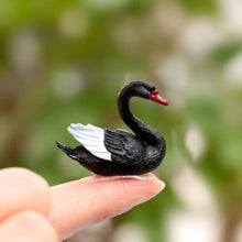 Load image into Gallery viewer, 5pcs Mini Black Swan Figurines, Resin Miniatures for Fairy Garden, Terrarium, Dollhouse, Bonsai Decor, DIY Crafts & Diorama Scenes