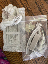 Load image into Gallery viewer, WWII Soldier 29th Division Infantry with Scene Unpainted Resin Figure 1/16 Scale Unassembled Model