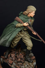 Load image into Gallery viewer, WWII Red Army Female Sniper Soldier Unpainted Resin Figure 1/35 1/16 Scale Unassembled Model
