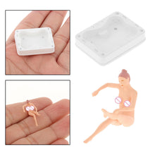 Load image into Gallery viewer, Miniature Bathtub Figures – 1:64 Scale Man Woman Bathing People for Dioramas, Architecture Models & Scenery Layouts