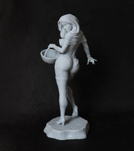 Load image into Gallery viewer, Sexy Little Red Riding Hood Unpainted Resin Figure 1/24 1/18 Scale Unassembled Mode