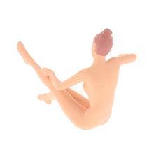 Load image into Gallery viewer, Miniature Bathtub Figures – 1:64 Scale Man Woman Bathing People for Dioramas, Architecture Models & Scenery Layouts