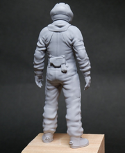 Load image into Gallery viewer, Mercenary Army Space Pilot Unpainted Resin Figure 1/20 Scale Unassembled Model