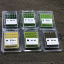 Load image into Gallery viewer, 50 pcs Miniature Grass Tufts Bushes Clusters Models Railway Layout Accessories DIY Landscape Dollhouse Terrarium Diorama Craft Supplies