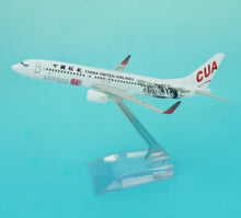Load image into Gallery viewer, China United Airlines Boeing 737 B-5448 Airplane 16cm Diecast Plane Model