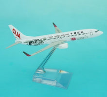 Load image into Gallery viewer, China United Airlines Boeing 737 B-5448 Airplane 16cm Diecast Plane Model