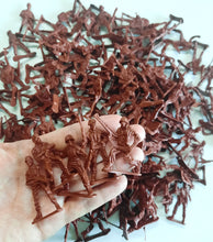 Load image into Gallery viewer, 100 pcs Classic WWII Military Plastic Toy Soldiers Army Men 5cm Figures (Choose Color)