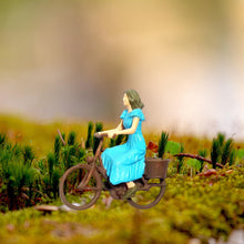 Load image into Gallery viewer, Miniature Bike Bicycle Boy Girl People 1:87 Figure Models Landscape Building Scenery Layout Scene Accessories Diorama Supplies