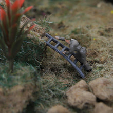 Load image into Gallery viewer, 25pcs Miniature Railway Worker Figures, 1:87 HO Scale Model Train Diorama Supplies