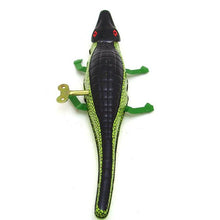 Load image into Gallery viewer, MS224 Inertia Crocodile Retro Clockwork Wind Up Tin Toy Collectible