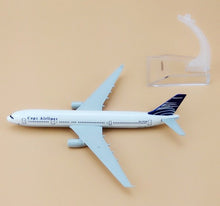 Load image into Gallery viewer, Copa Airlines Airbus A330 HP-1716CME Airplane 16cm Diecast Plane Model