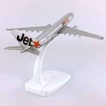 Load image into Gallery viewer, Jetstar Airways Australia Airlines A330 Airbus Airplane 16cm Diecast Plane Model