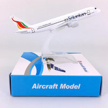 Load image into Gallery viewer, SriLankan Airlines Airbus A320 Airplane 16cm Diecast Plane Model