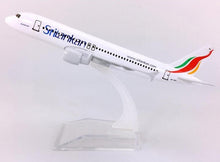 Load image into Gallery viewer, SriLankan Airlines Airbus A320 Airplane 16cm Diecast Plane Model