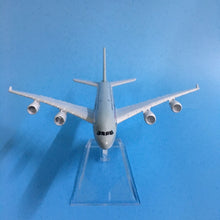 Load image into Gallery viewer, QATAR Airways Airbus A380 Airplane 16cm DieCast Plane Model