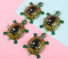 Load image into Gallery viewer, Classic Vintage Walking Turtle Tortoise Retro Clockwork Wind Up Tin Toy Collectible