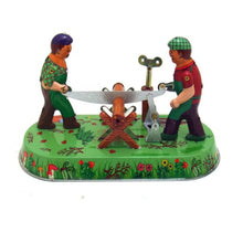 Load image into Gallery viewer, MS394 Loggers Sawing Wood Woodcutters Retro Clockwork Wind Up Tin Toy Collectible
