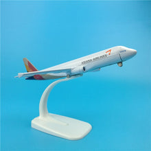 Load image into Gallery viewer, Asiana Airlines Airbus A320 Airplane 16cm Diecast Plane Model