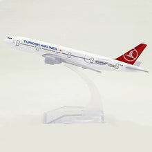 Load image into Gallery viewer, Turkish Airlines Boeing 777 TC-JJA Airplane 16cm Diecast Plane Model