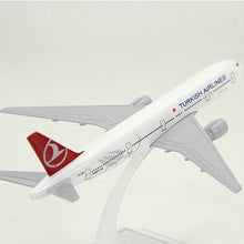 Load image into Gallery viewer, Turkish Airlines Boeing 777 TC-JJA Airplane 16cm Diecast Plane Model