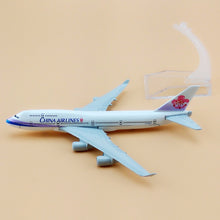 Load image into Gallery viewer, China Airlines Taiwan Boeing 747 Airplane 16cm Diecast Plane Model