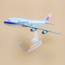 Load image into Gallery viewer, China Airlines Taiwan Boeing 747 Airplane 16cm Diecast Plane Model