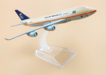 Load image into Gallery viewer, Saudi Arabian Airlines Boeing 747 HZ-AIU Airplane 16cm Diecast Plane Model
