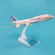 Load image into Gallery viewer, Air France Boeing 747 F-GITB Airplane 16cm Diecast Plane Model
